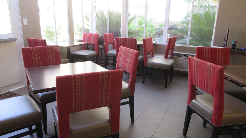Comfort Inn מודסטו מראה חיצוני תמונה